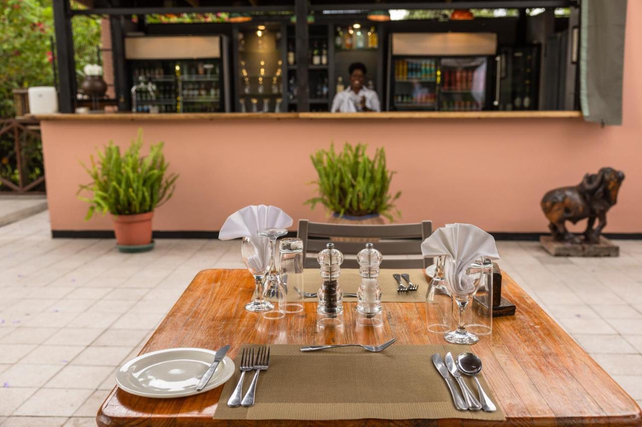 Sedia Hotel Maun Exterior photo